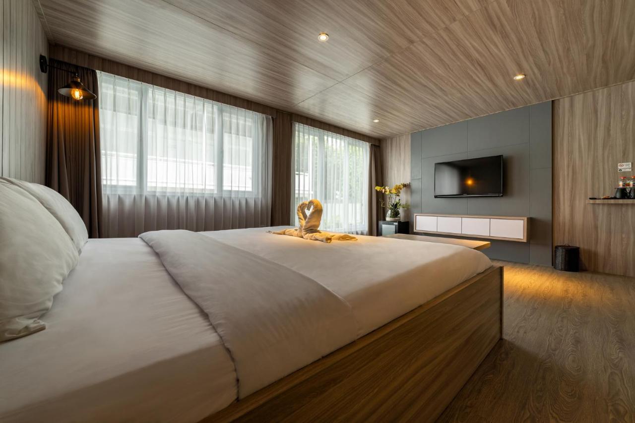 Kontena Hotel باتو المظهر الخارجي الصورة